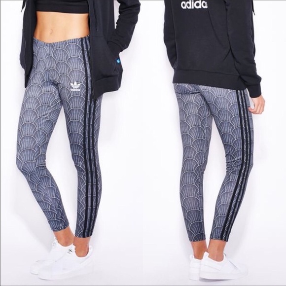 adidas Pants - Adidas XS Shell tile Leggings tights black/ white